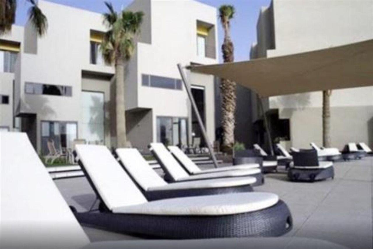 Sea Loft Villas Manáma Kültér fotó